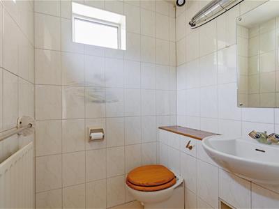Cloakroom/WC